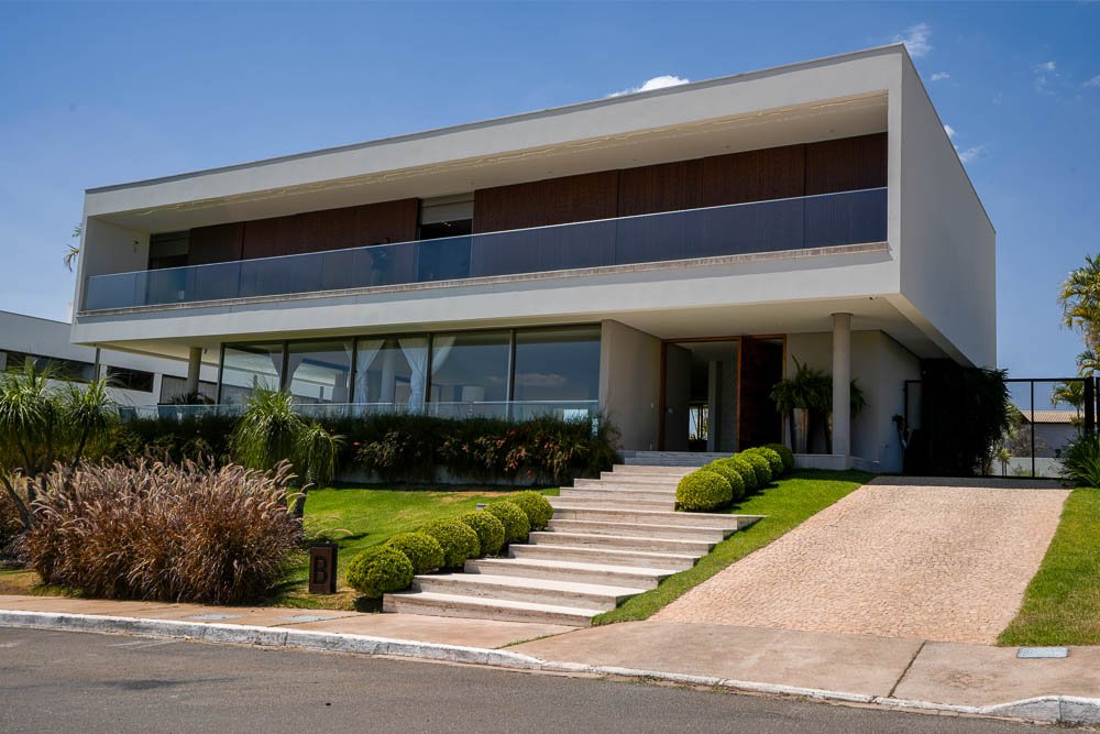 Fachada da residência na SMDB Conjunto 20, Lago Sul